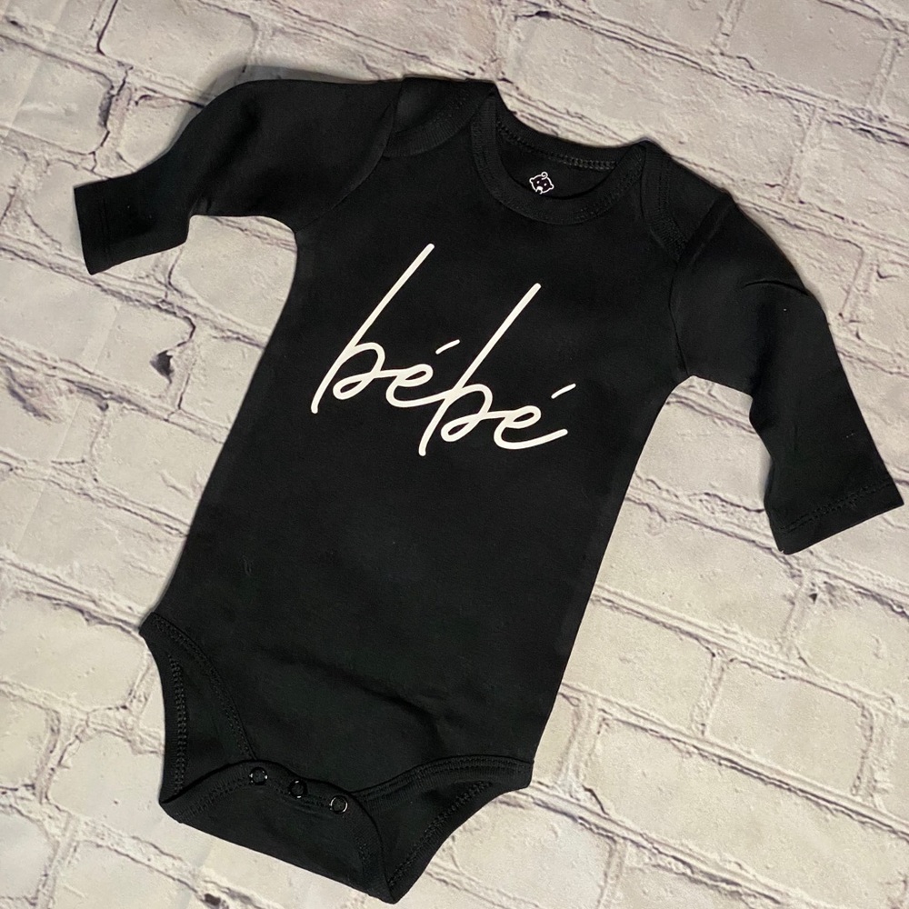 Bébé 0-3 month Onesie